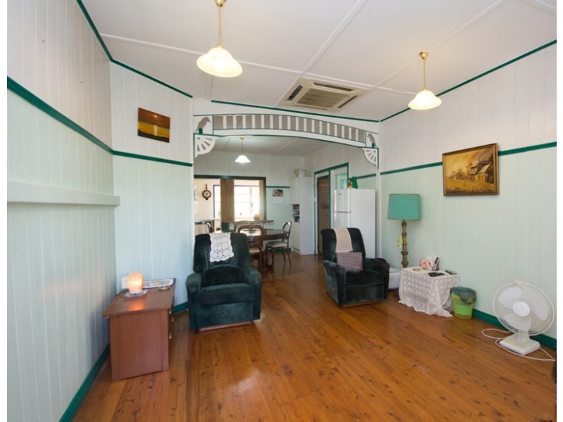 11 Lyndall Street, Harristown QLD 4350