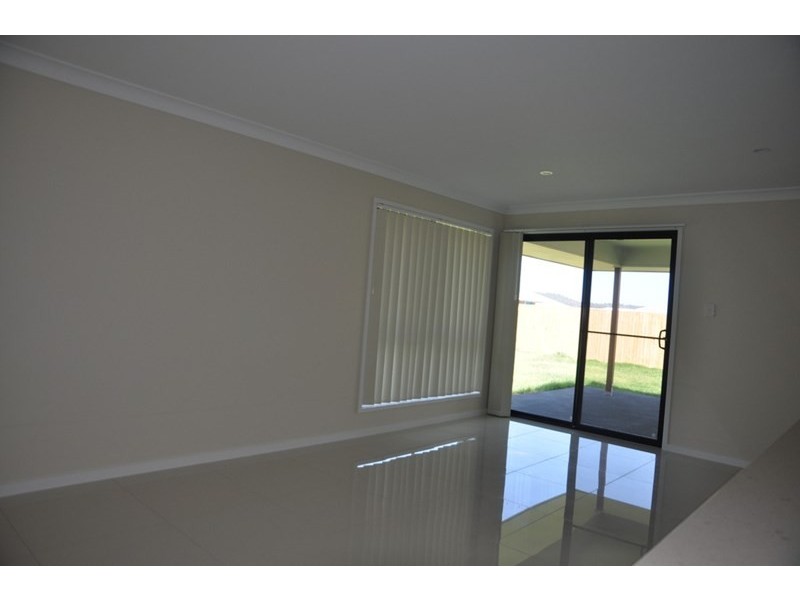 17 Arwon Street, Wyreema QLD 4352