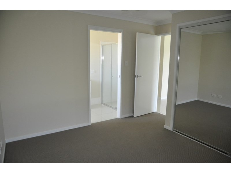 17 Arwon Street, Wyreema QLD 4352