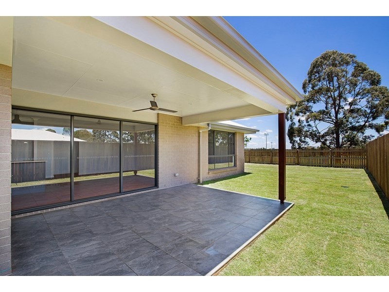 15 Entabeni Drive, Kearneys Spring QLD 4350