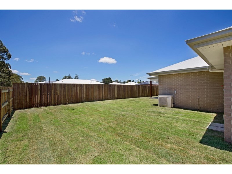 15 Entabeni Drive, Kearneys Spring QLD 4350
