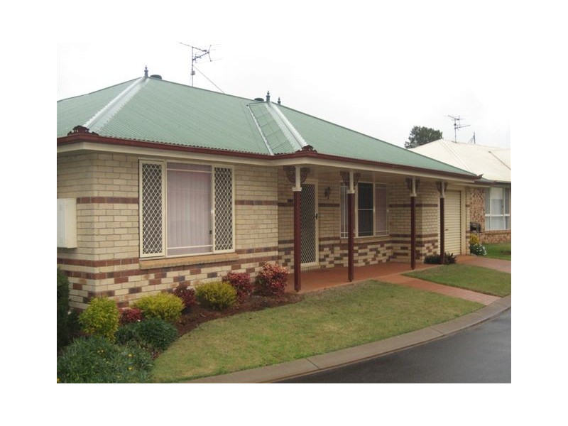 6/279 Mackenzie Street, Centenary Heights QLD 4350