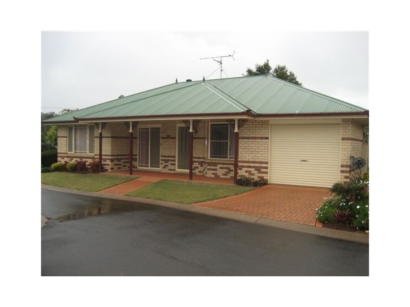 6/279 Mackenzie Street, Centenary Heights QLD 4350