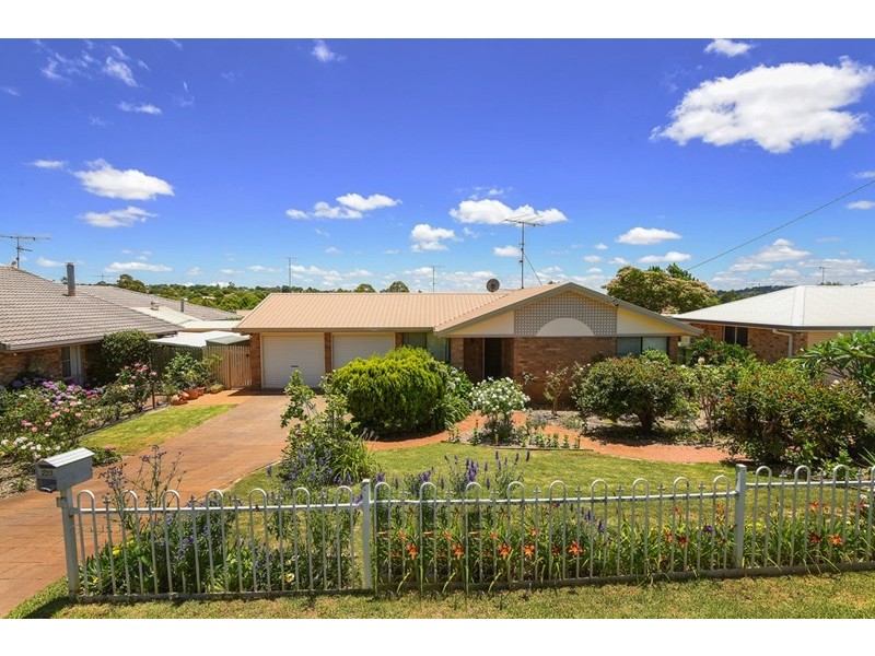223 Stenner Street, Centenary Heights QLD 4350