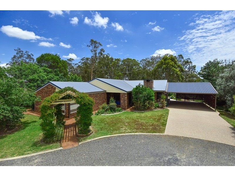 19 Merlin Court, Preston QLD 4352