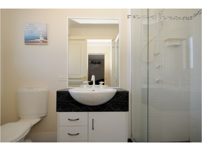 14 Kookaburra Court, Meringandan West QLD 4352