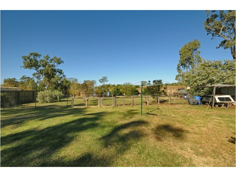 14 Kookaburra Court, Meringandan West QLD 4352