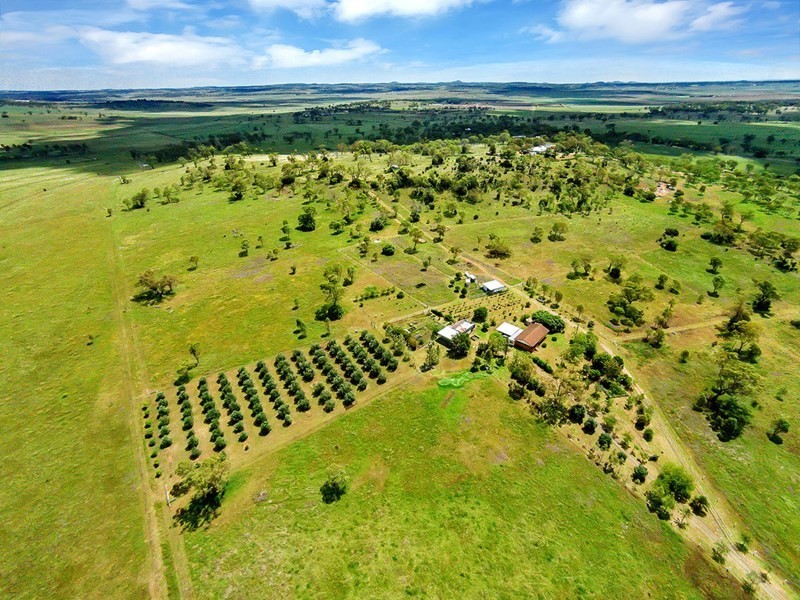 11245 Warrego Highway, Kingsthorpe QLD 4400