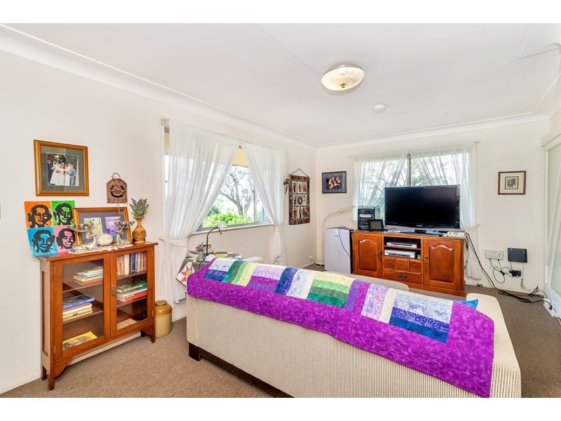 11245 Warrego Highway, Kingsthorpe QLD 4400