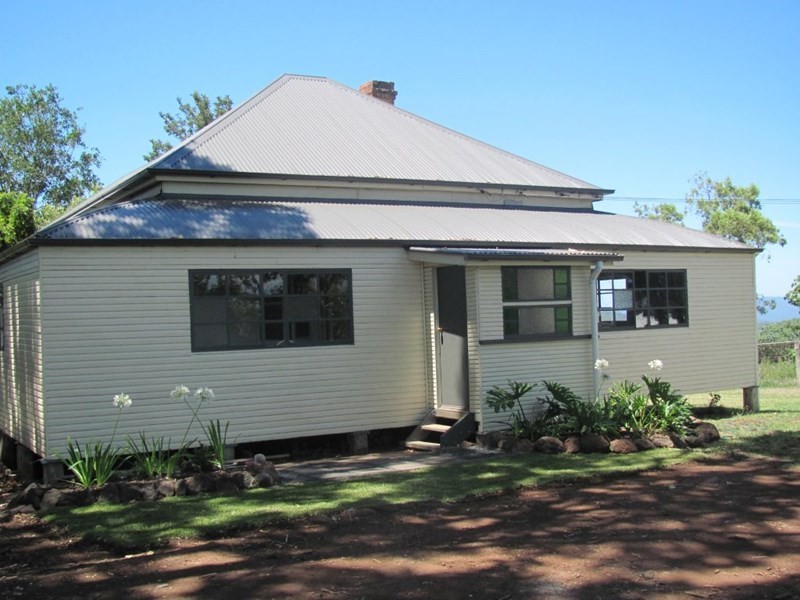 14 Bradys Road, Highfields QLD 4352