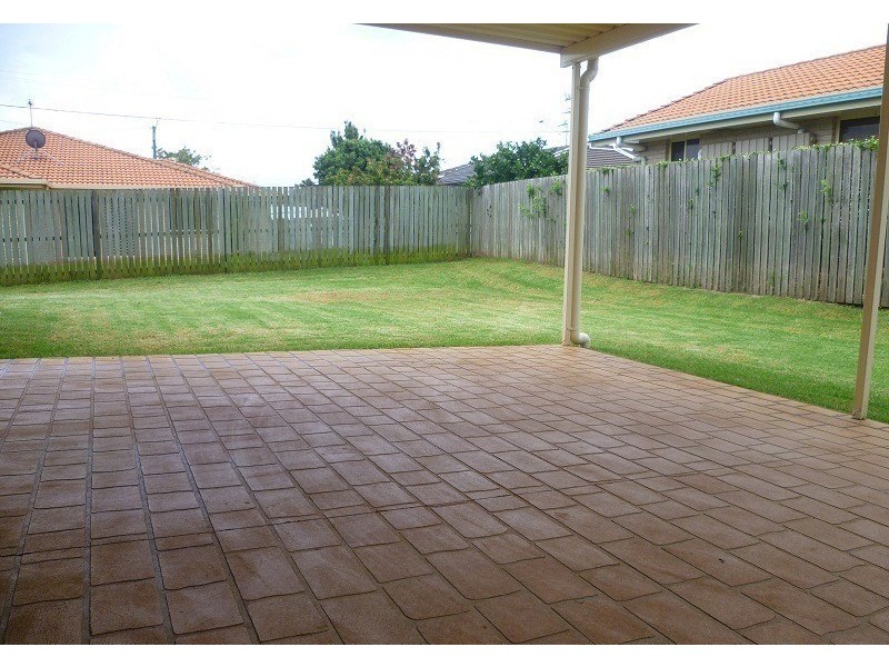 13 Elvery Court, Middle Ridge QLD 4350