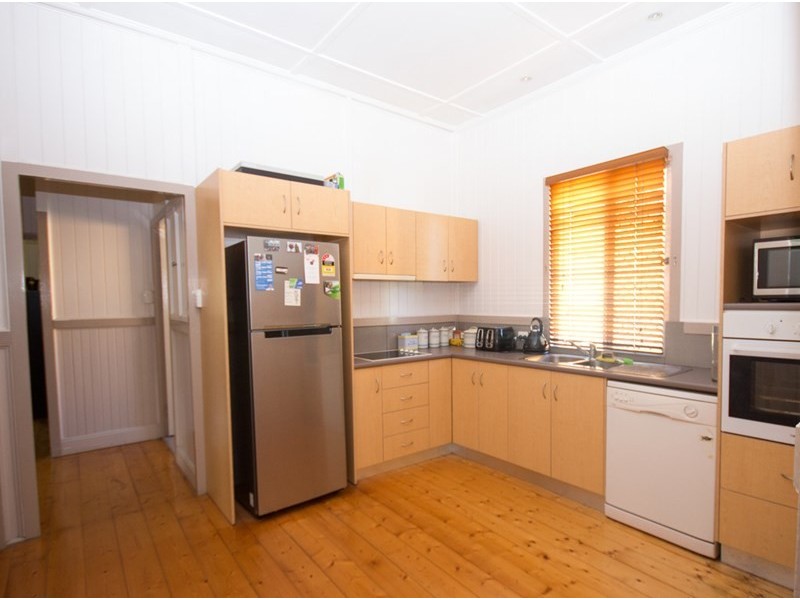 36 Wallace Street, Newtown QLD 4350