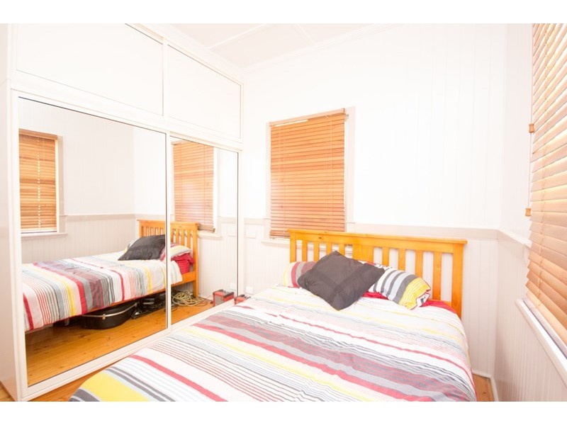 36 Wallace Street, Newtown QLD 4350