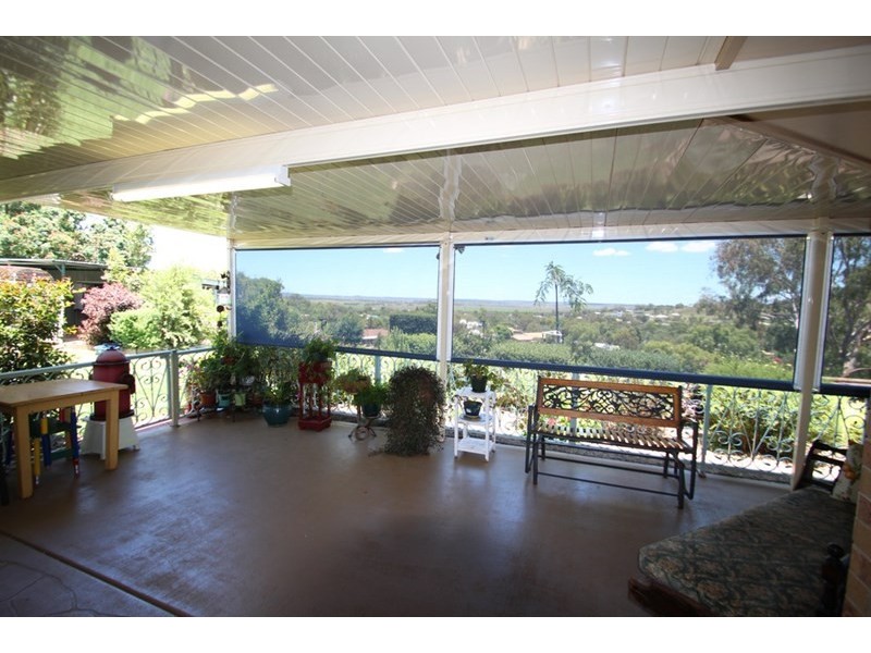 1 Guine Court, Kingsthorpe QLD 4400