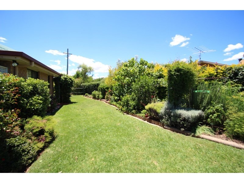 1 Guine Court, Kingsthorpe QLD 4400