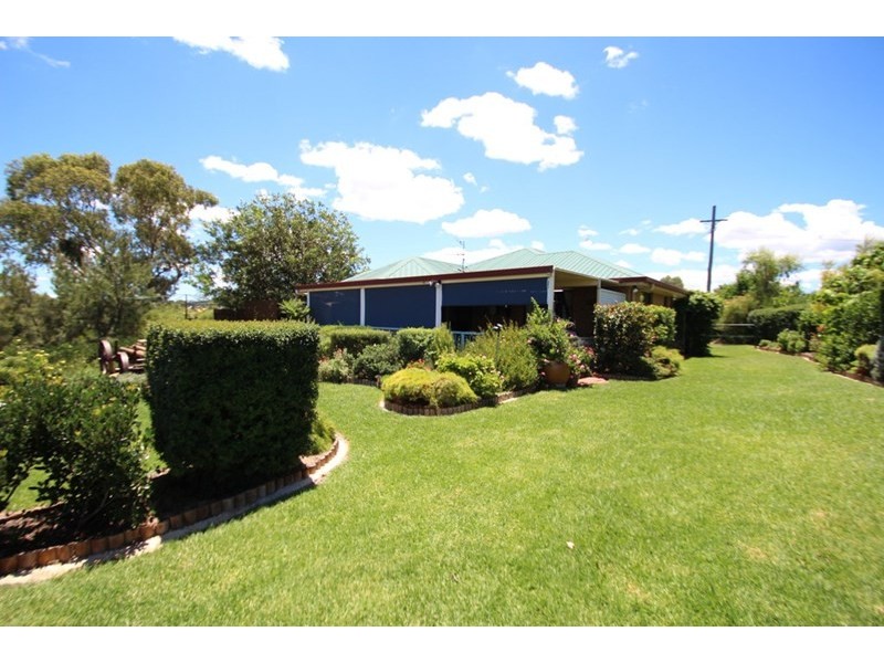 1 Guine Court, Kingsthorpe QLD 4400
