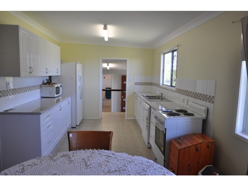 17 Daher Street, Goombungee QLD 4354