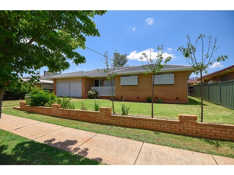 54 High Street, Rangeville QLD 4350