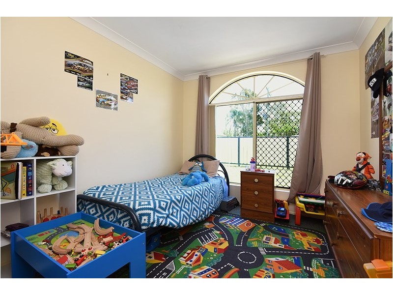8 Gore Street, Westbrook QLD 4350
