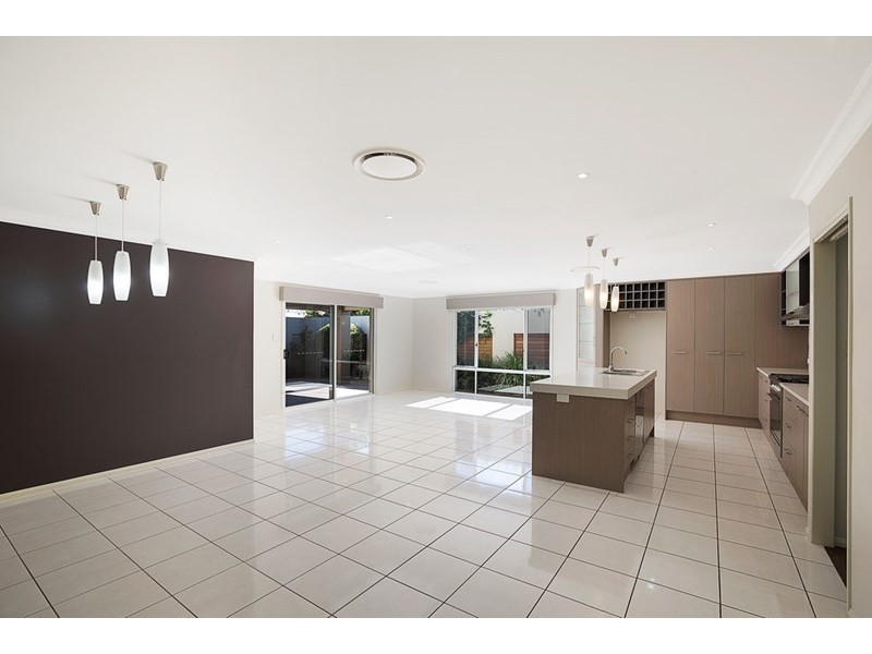 26 Saba Court, Middle Ridge QLD 4350