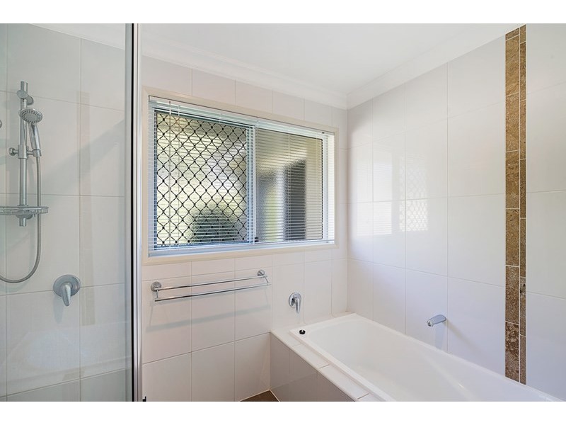 26 Saba Court, Middle Ridge QLD 4350