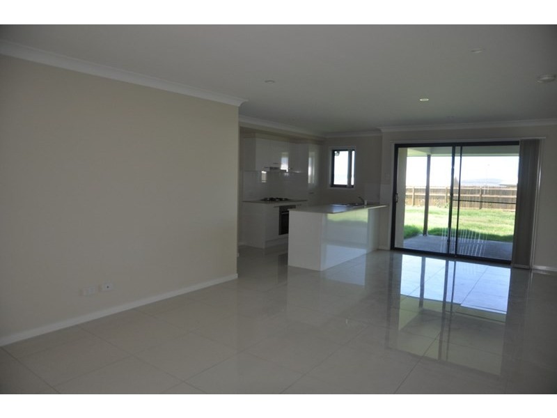 26 Tarcoola Street, Wyreema QLD 4352
