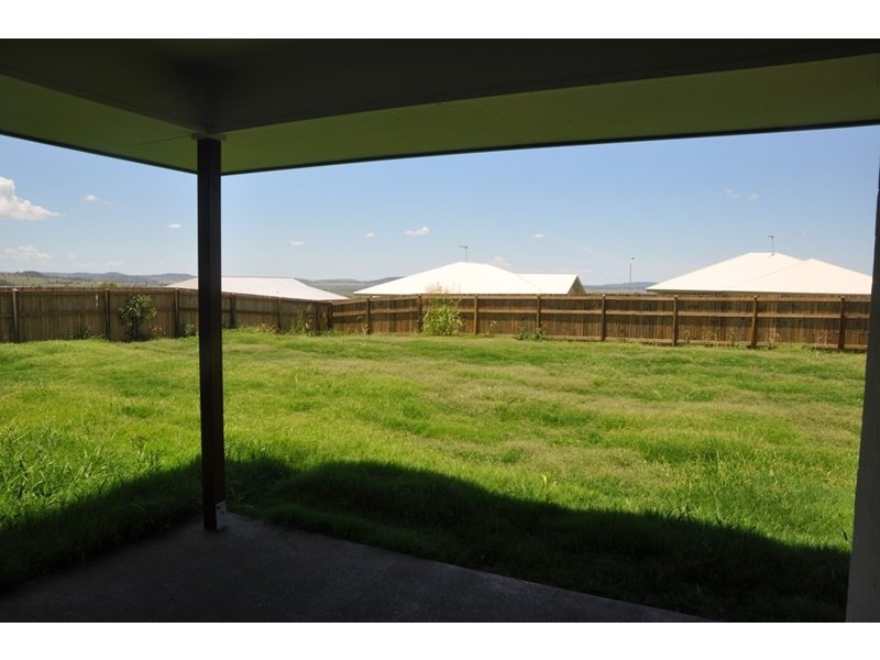 26 Tarcoola Street, Wyreema QLD 4352