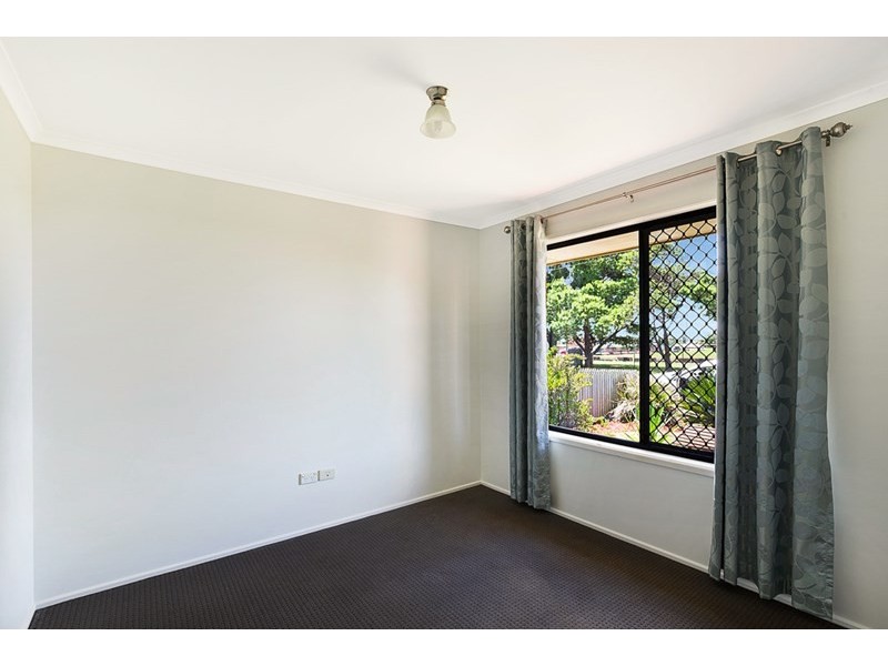 22 Pillar Street, Middle Ridge QLD 4350