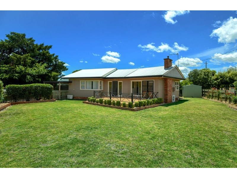 130 Drayton Road, Harristown QLD 4350