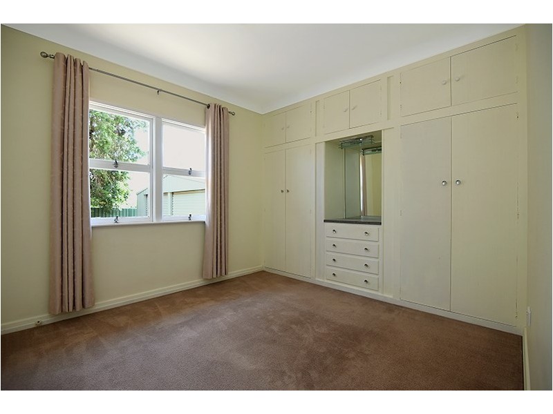 130 Drayton Road, Harristown QLD 4350