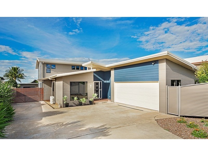 7 Pillar Street, Middle Ridge QLD 4350