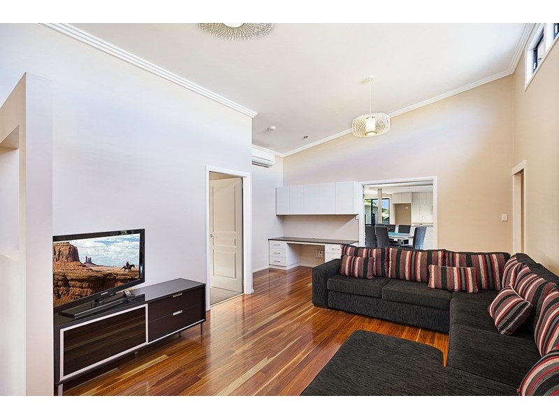 7 Pillar Street, Middle Ridge QLD 4350