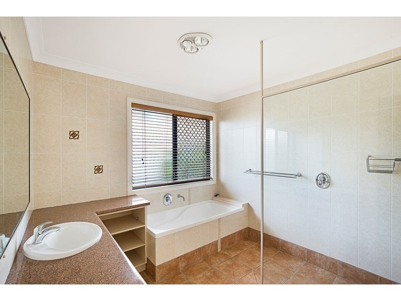 7 Pillar Street, Middle Ridge QLD 4350