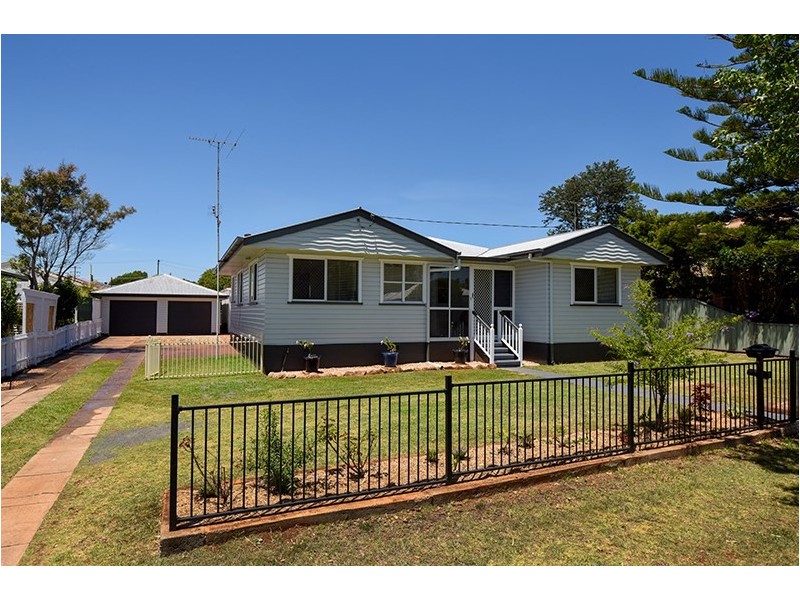 432 Alderley Street, Harristown QLD 4350