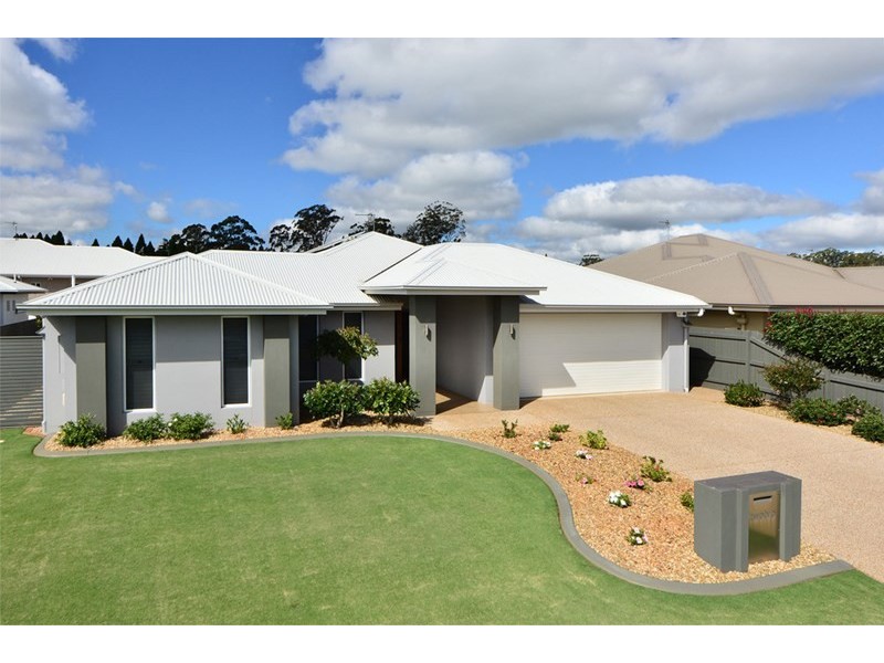 12 Beardsworth Court, Middle Ridge QLD 4350