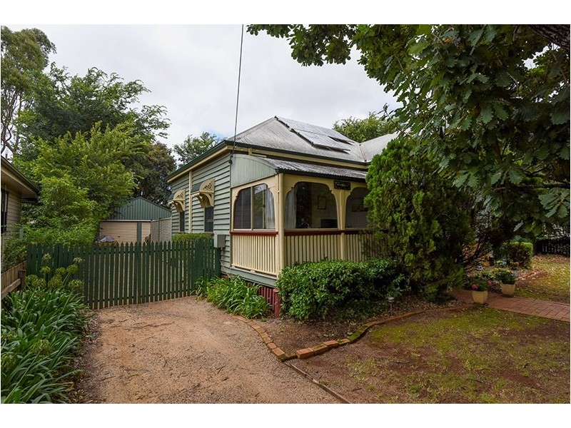 210 Campbell Street, Newtown QLD 4350