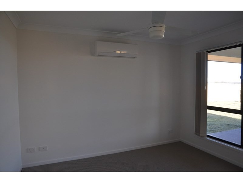 10 Kensei Street, Wyreema QLD 4352