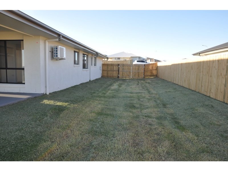 10 Kensei Street, Wyreema QLD 4352