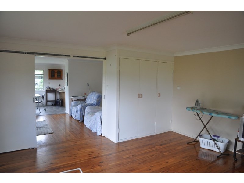 11 William Street, Meringandan West QLD 4352