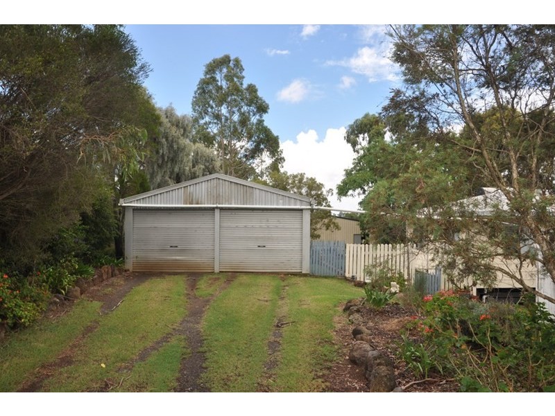 11 William Street, Meringandan West QLD 4352