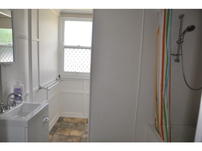 3/39 Wallace Street, Newtown QLD 4350