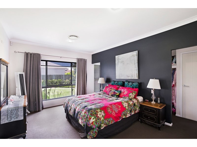 10 Beardsworth Court, Middle Ridge QLD 4350