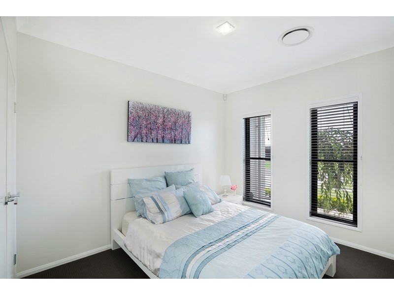 10 Beardsworth Court, Middle Ridge QLD 4350