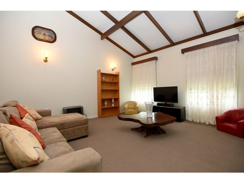 6 Maylen Court, Highfields QLD 4352