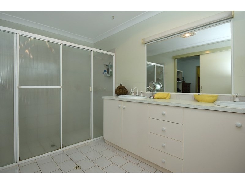 6 Maylen Court, Highfields QLD 4352