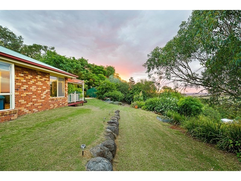 17 Darel Street, Kingsthorpe QLD 4400