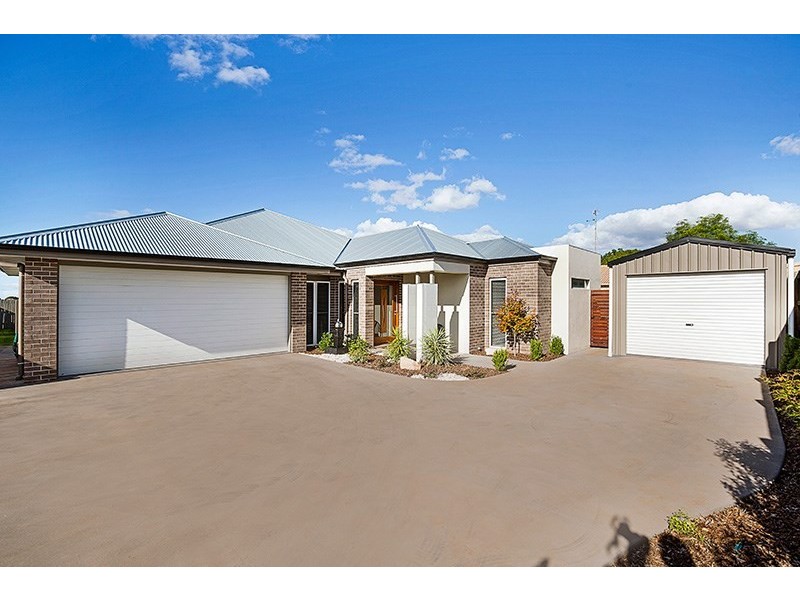 55 Calypso Crescent, Middle Ridge QLD 4350