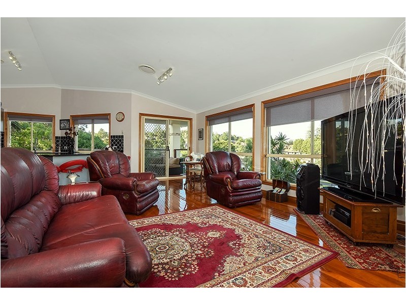 16 Leslie Street, Rangeville QLD 4350