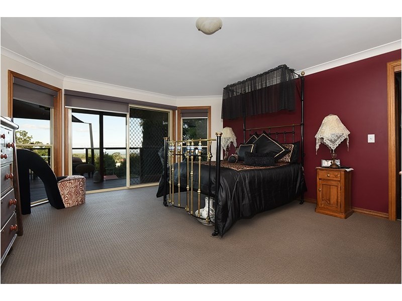 16 Leslie Street, Rangeville QLD 4350