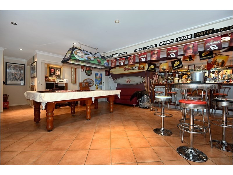 16 Leslie Street, Rangeville QLD 4350